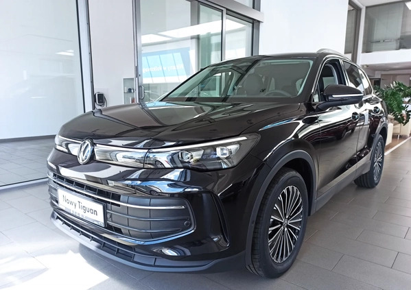 Volkswagen Tiguan cena 178900 przebieg: 6, rok produkcji 2024 z Radomsko małe 121